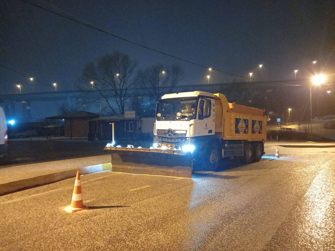 AKOM'dan Kar Uyarısı! Saat Verildi. Gök Gürültülü Ani Kar Sağanakları Olacak 1